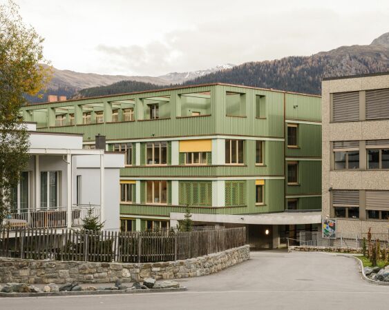 Schulerweiterung in Davos von CURA Architekten