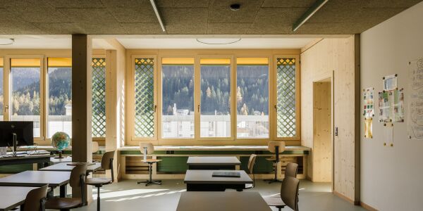 Schulerweiterung in Davos von CURA Architekten