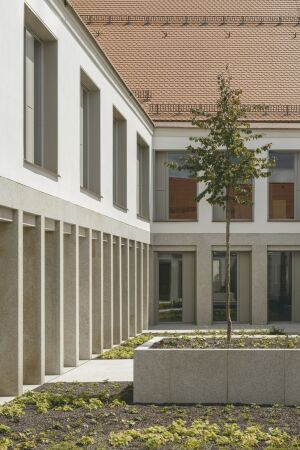 Rathauserg�nzung von Br�ckner & Br�ckner Architekten