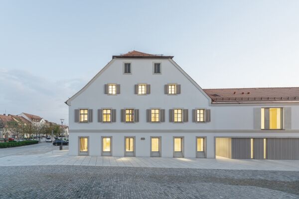 Rathausergnzung von Brckner & Brckner Architekten