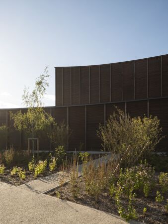Sporthalle von ateliers o-s architectes