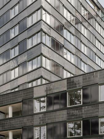 Wohn- und Geschftshaus in Biel von HHF