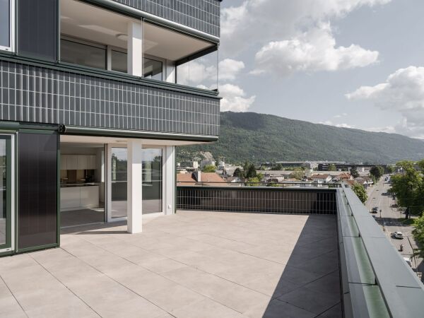 Wohn- und Geschftshaus in Biel von HHF