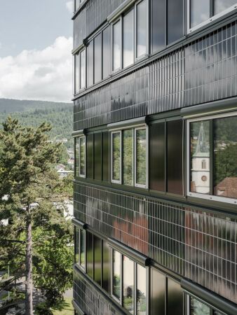 Wohn- und Geschftshaus in Biel von HHF