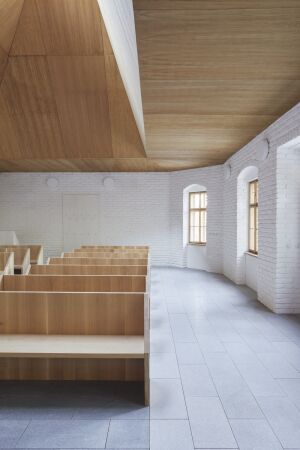 Trauerhalle in Vimperk von Jakub Vaek