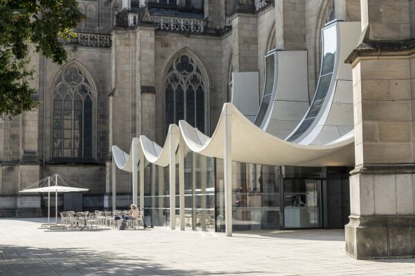 Domanbau von Peter Haimerl . Architektur in Linz