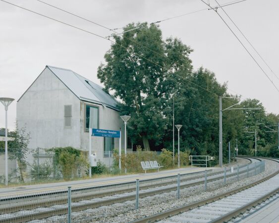 Einfamilienhaus in Pfaffsttten von Balissat Kaani und Jann Erhard