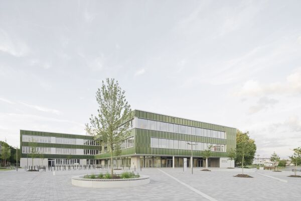 Ensemble in Kln von v-architekten