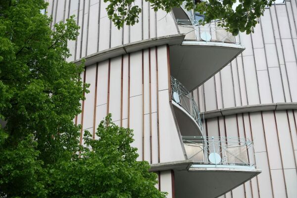 Detail Wohnhaus am Winterfeldtplatz, 19941999, mit Doris Baller.