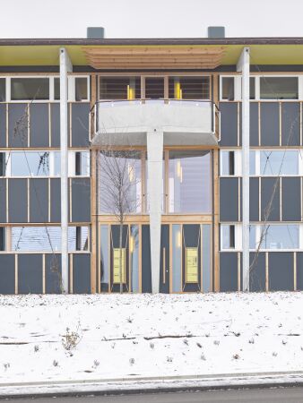 Wohngebude in Zrich von Loeliger Strub