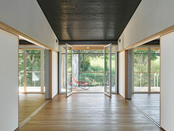 Wohngebude in Zrich von Loeliger Strub