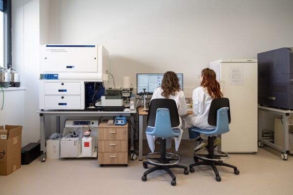 Forschungsbau bei Paris von Nickl & Partner