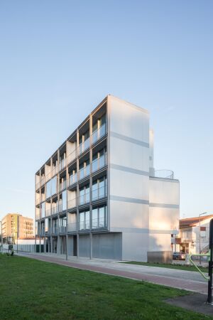 Wohnungsbau in Trofa von NOARQ