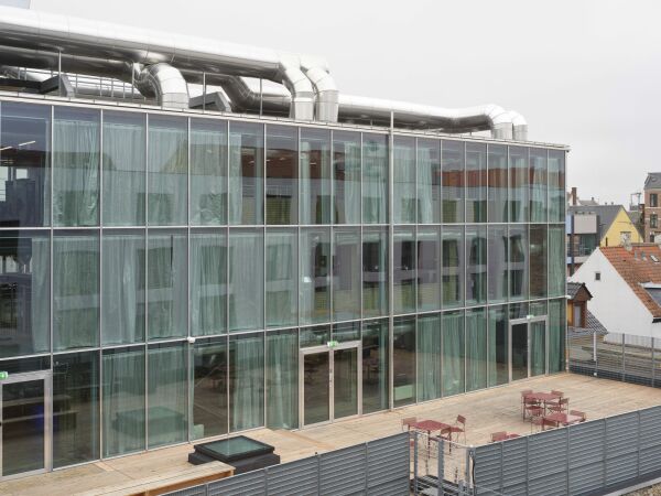 Sequenz Fassadenumbau 3