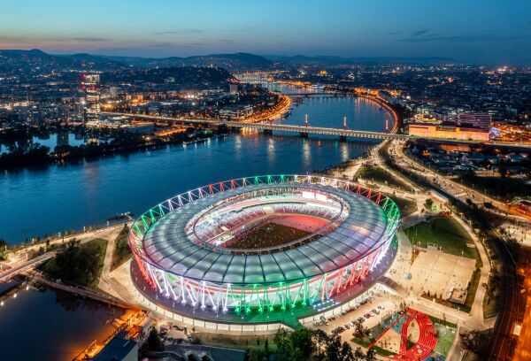 Stadionumbau in Budapest von NAPUR Architect