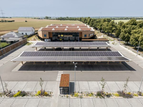 Supermarkt in Nauen von ZRS Architekten Ingenieure