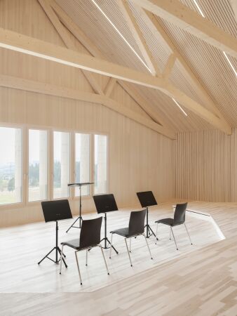 Gemeindezentrum in Langen bei Bregenz von MWArchitekten