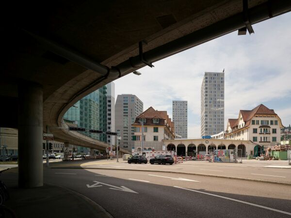 Tramdepot und Wohntrme in Zrich von Morger Partner Architekten