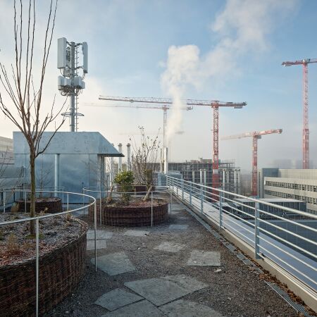 Gewerbehaus in Zrich von BS+EMI