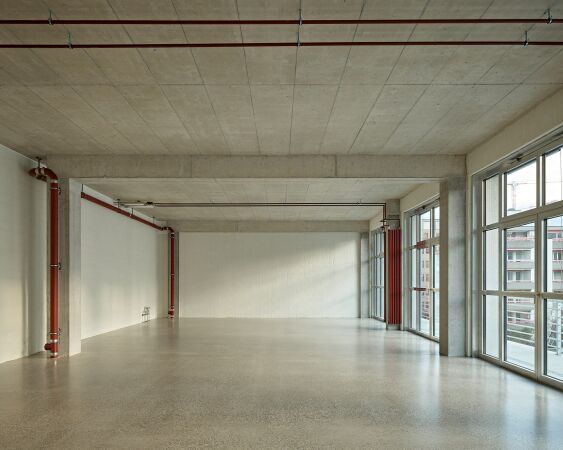 Gewerbehaus in Zrich von BS+EMI