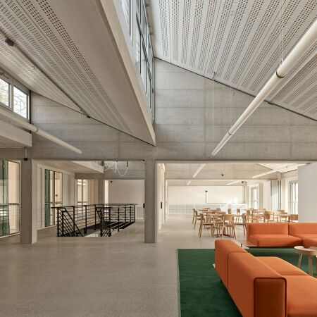 Gewerbehaus in Zrich von BS+EMI