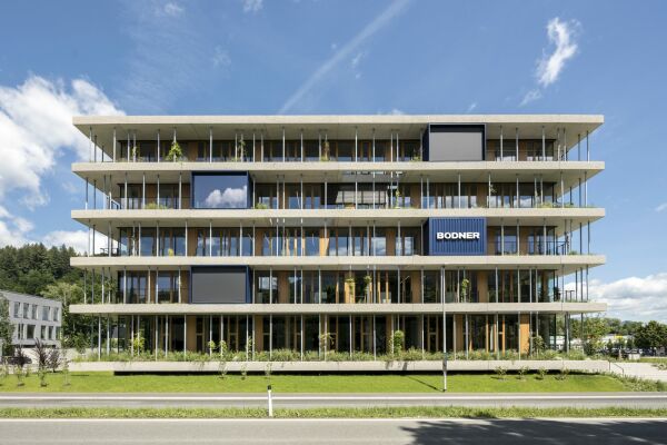 Unternehmenszentrale in Kufstein von Zechner & Zechner und Grabher