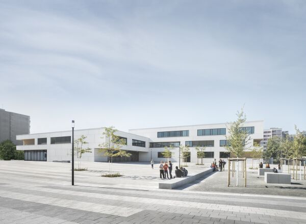 Gymnasium in Berlin von huber staudt architekten