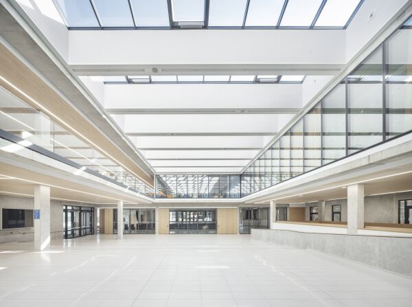 Gymnasium in Berlin von huber staudt architekten