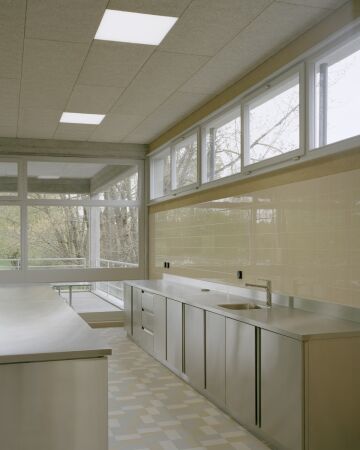 Sanierung und Umbau in Allschwil von MET Architects