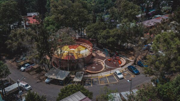 Freizeitanlage in Mexiko-Stadt von AMASA