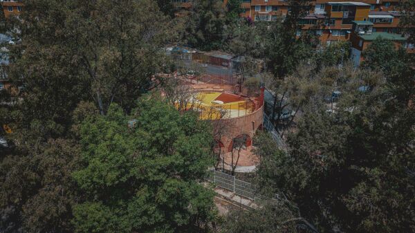 Freizeitanlage in Mexiko-Stadt von AMASA