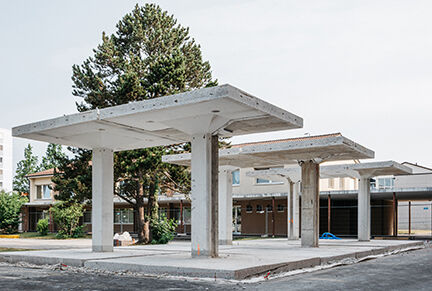 Wiederverwendete Ortbetonteile in Ecublens bei Lausanne