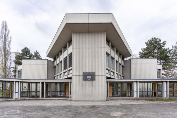 Walter-Gropius-Schule in Berlin-Neuklln von Walter Gropius