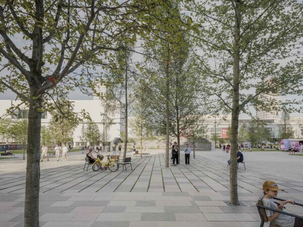 Platzgestaltung am Kulturpalast von A-A Collective