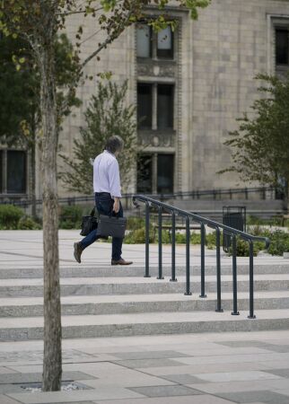 Platzgestaltung am Kulturpalast von A-A Collective