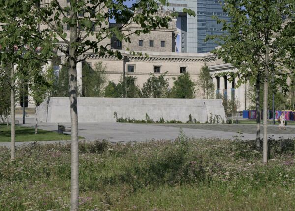 Platzgestaltung am Kulturpalast von A-A Collective