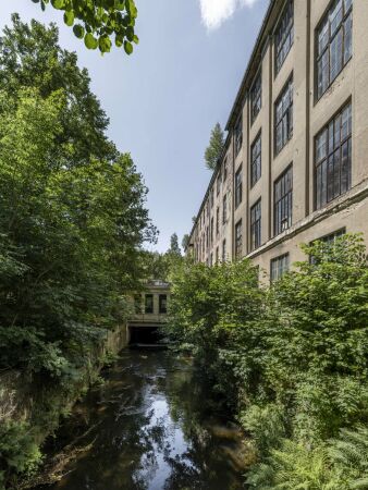 Auenansicht der Baumwollspinnerei Schreyersche Spinnmhle in Falkenau (1905)