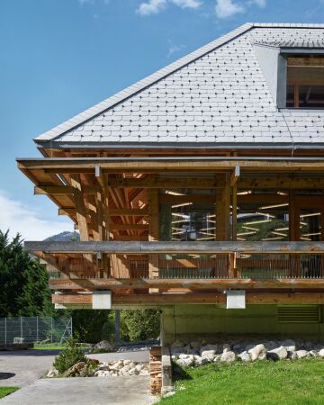 Schlerferienheim im Kanton Freiburg von Matei Manaila Architekten