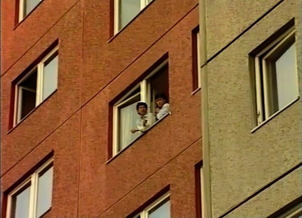 Bruderland ist abgebrannt, Angelika Nguyen, DE 1991