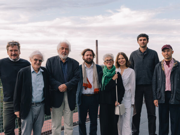 Das kuratorische Team der Manifesta 16 v.l.n.r.: Josep Bohigas, Henry Meyric Hughes, Ren Block, Krzysztof Kościuczuk, Anda Rottenberg, Leonie Herweg, Michael Kurtz und Grsoy Doğtaş