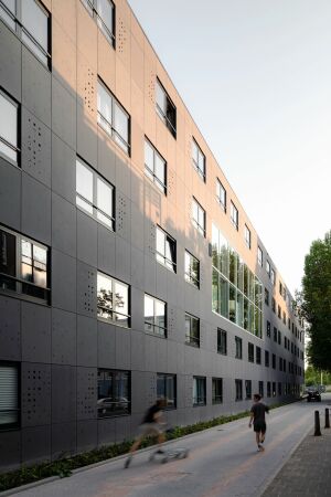 Studierendenwohnheim in Delft von Studioninedots