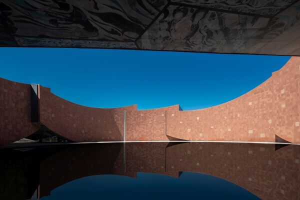 Besucherzentrum in Gansu von ZXD Architects und BIAD