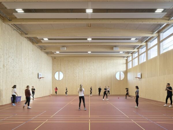 Provisorische Sportbauten von pool Architekten (Zrich)