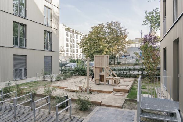 Eckertstrae, Lckenschluss mit Remise