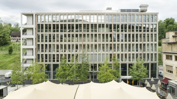 Brogebude bei Zrich von Marazzi + Paul Architektur