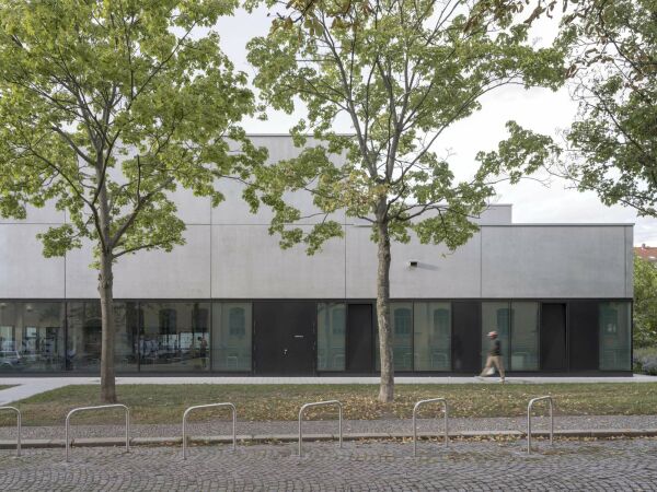 Schwimmhalle in Leipzig von gmp