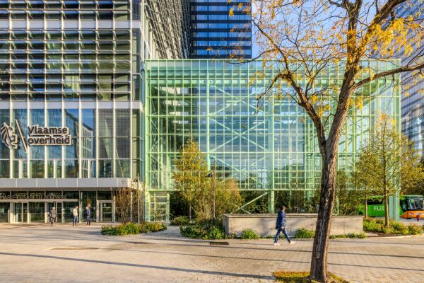 Hochhaustransformation in Brssel von 51N4E, Jaspers-Eyers und lAUC