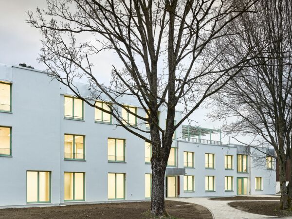 Therapiegebude in Traunreut von Krusche Huang Architekten
