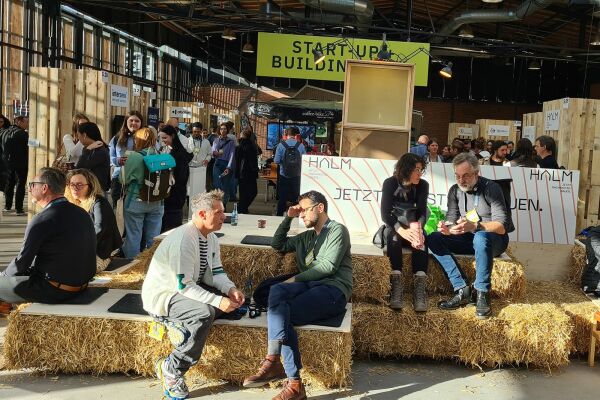 Das BauNetz-Heinze-Klimafestival sieht die Zukunft als Teamarbeit.