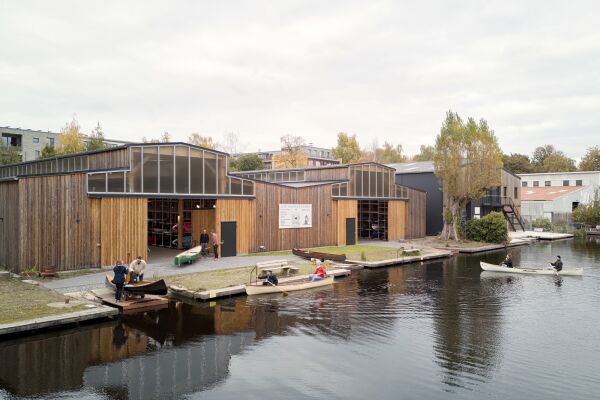 Bootshalle in Hamburg von kbnk Architekten